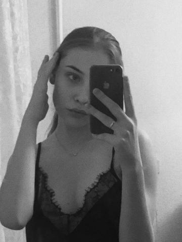 Карина Новенькая фото 4